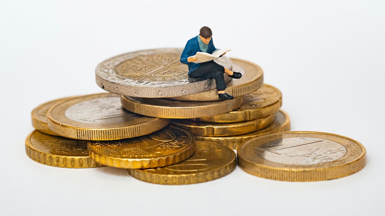 All You Need to Know Before Investing in Digital Signage